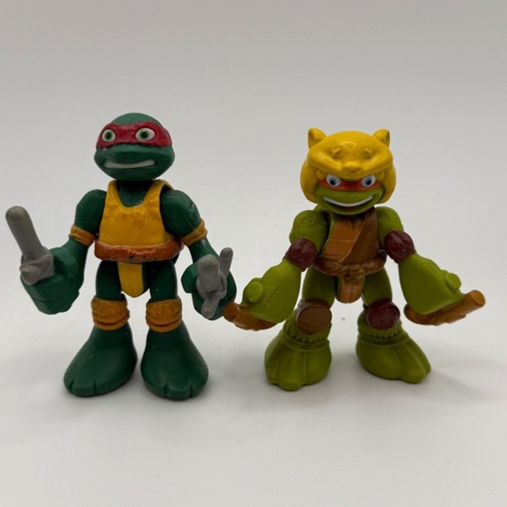 Teenage Mutant Ninja Turtles TMNT Half Shell Action Figures Raphael Donatello